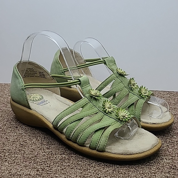 Earth Shoes Shoes - Earth Shoes Muse Green Floral Leather Sandals Sz 8.5